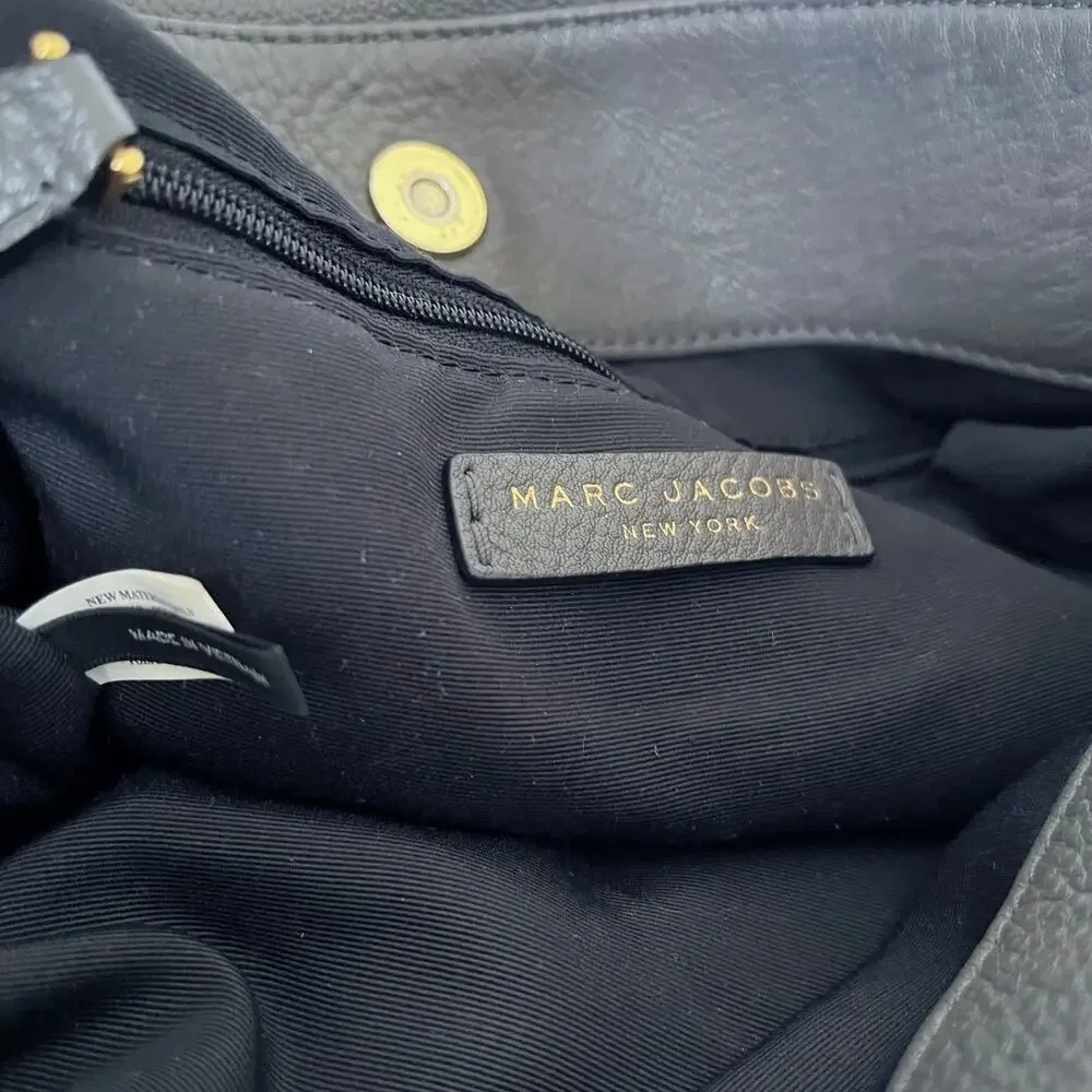 Marc Jacobs New York Hillier Gray Pebbled Leather Hobo Shoulder Bag Handbag